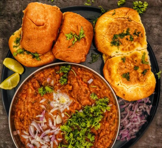 pav bhaji dish on a bowl